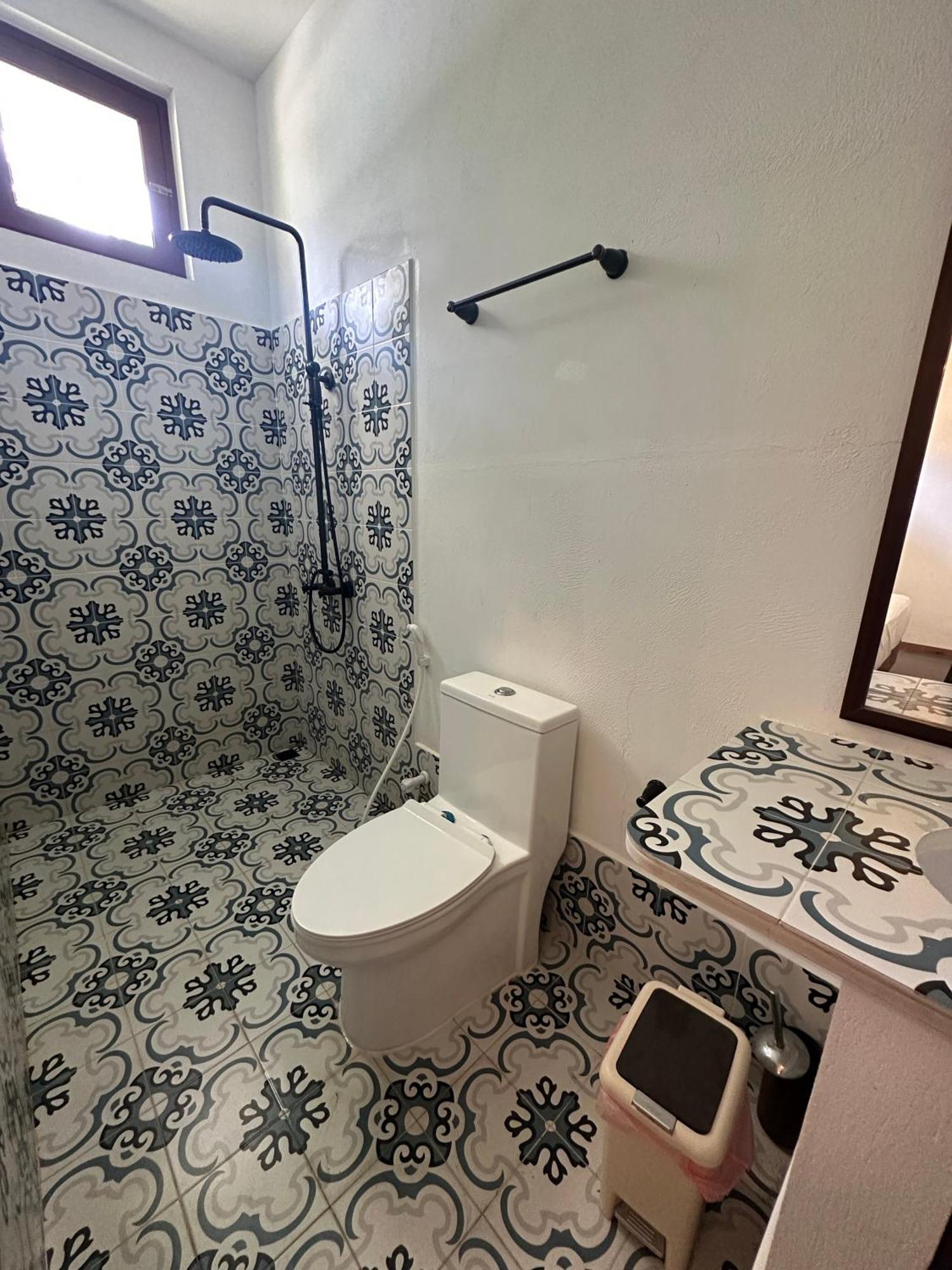 Aqua Oasis Hotel Тодо Екстериор снимка