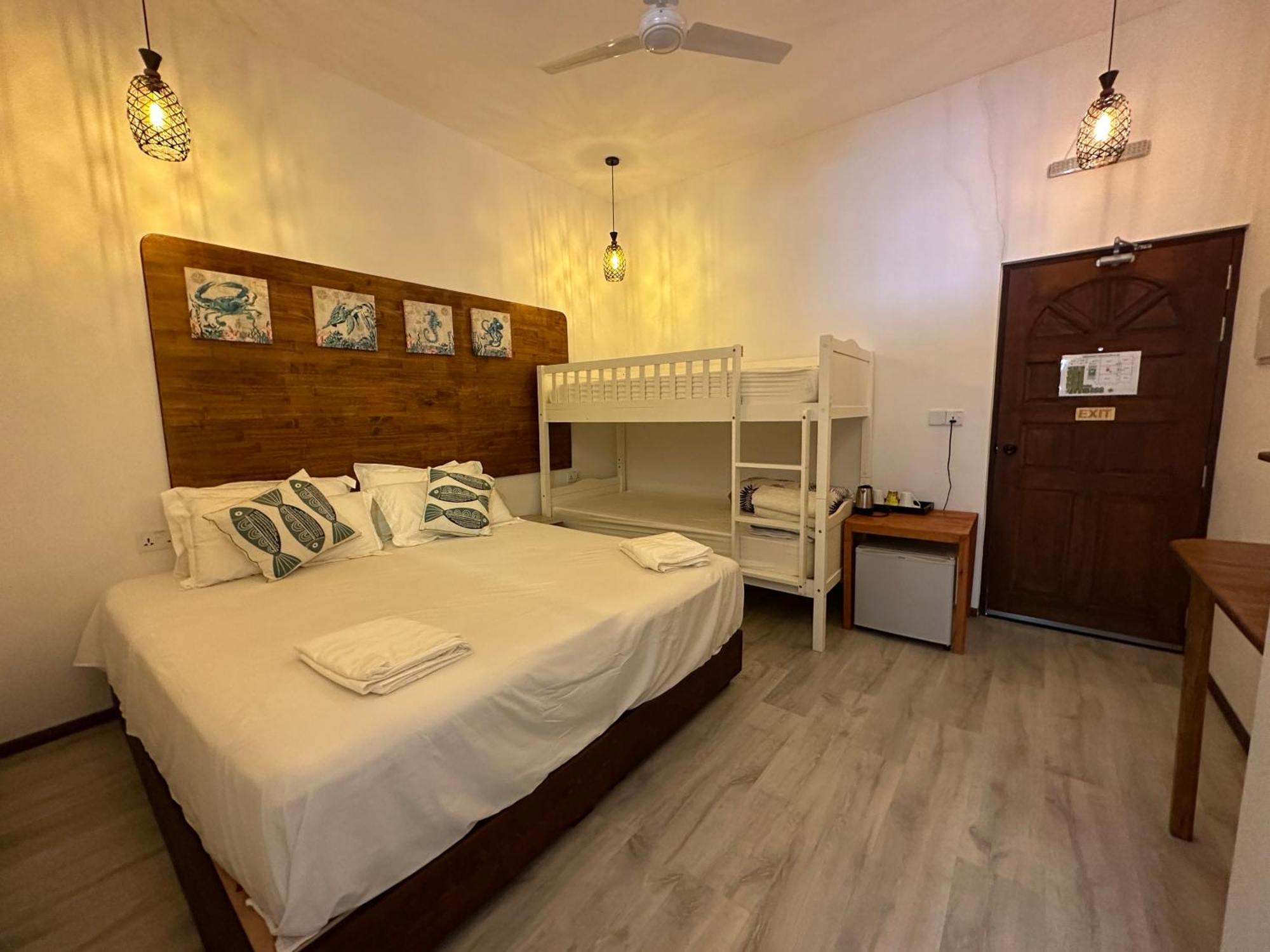 Aqua Oasis Hotel Тодо Екстериор снимка